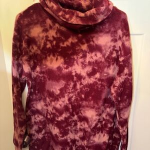 Women's Tie-Dye Sweater - Burgundy and Pink